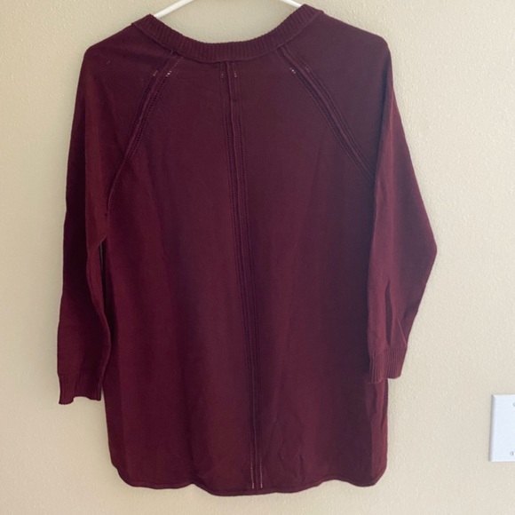 ⬇️LAST CHANCE😳 Market & Spruce XS Burgundy Lightweight Sweater - Picture 2 of 6